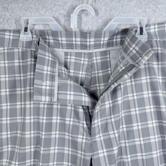 PGA Tour Pro Series Mens Size 38 Golf Casual Shorts White Gray Plaid Lightweight - Picture 6 of 10